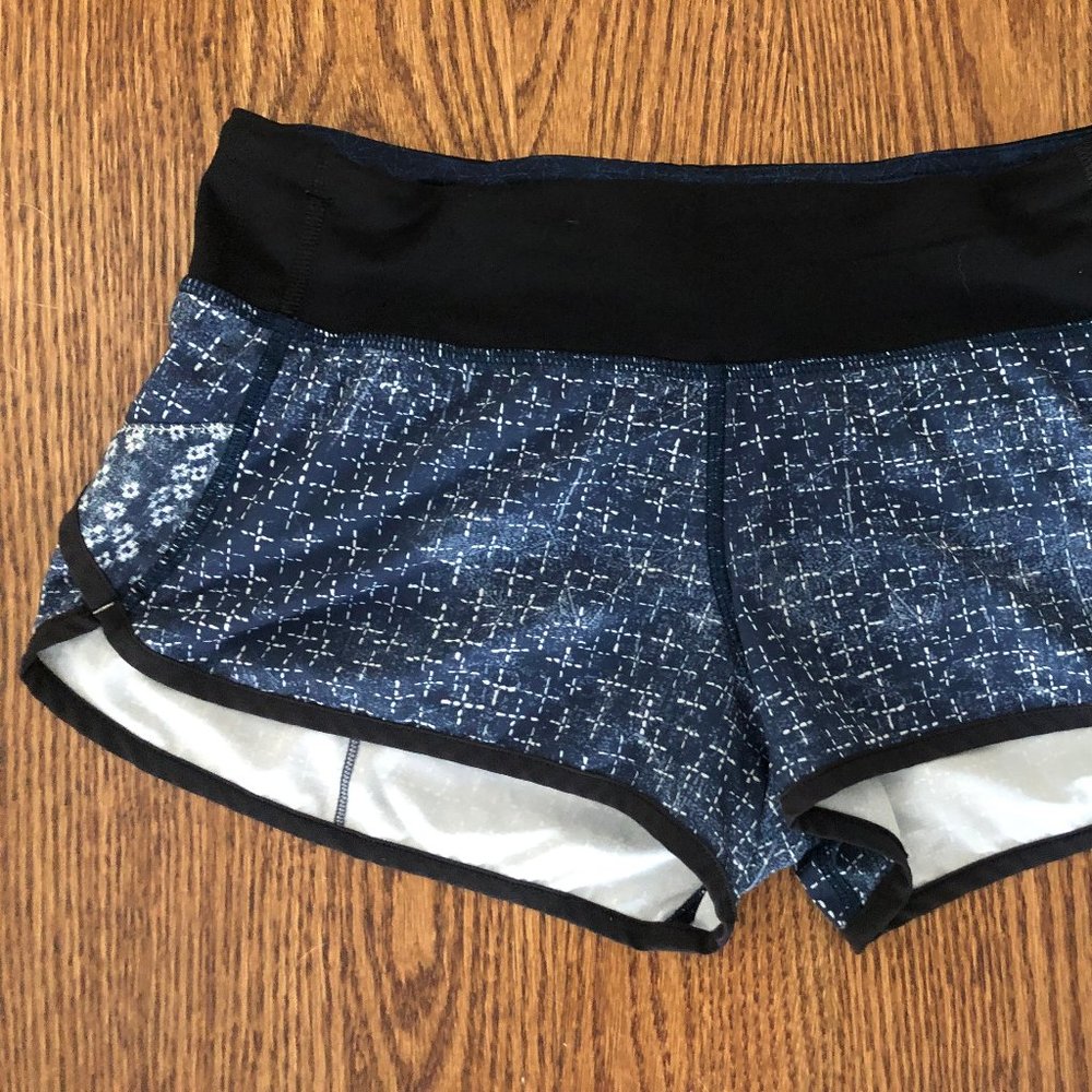 lululemon Speed Up Shorts, Size 4